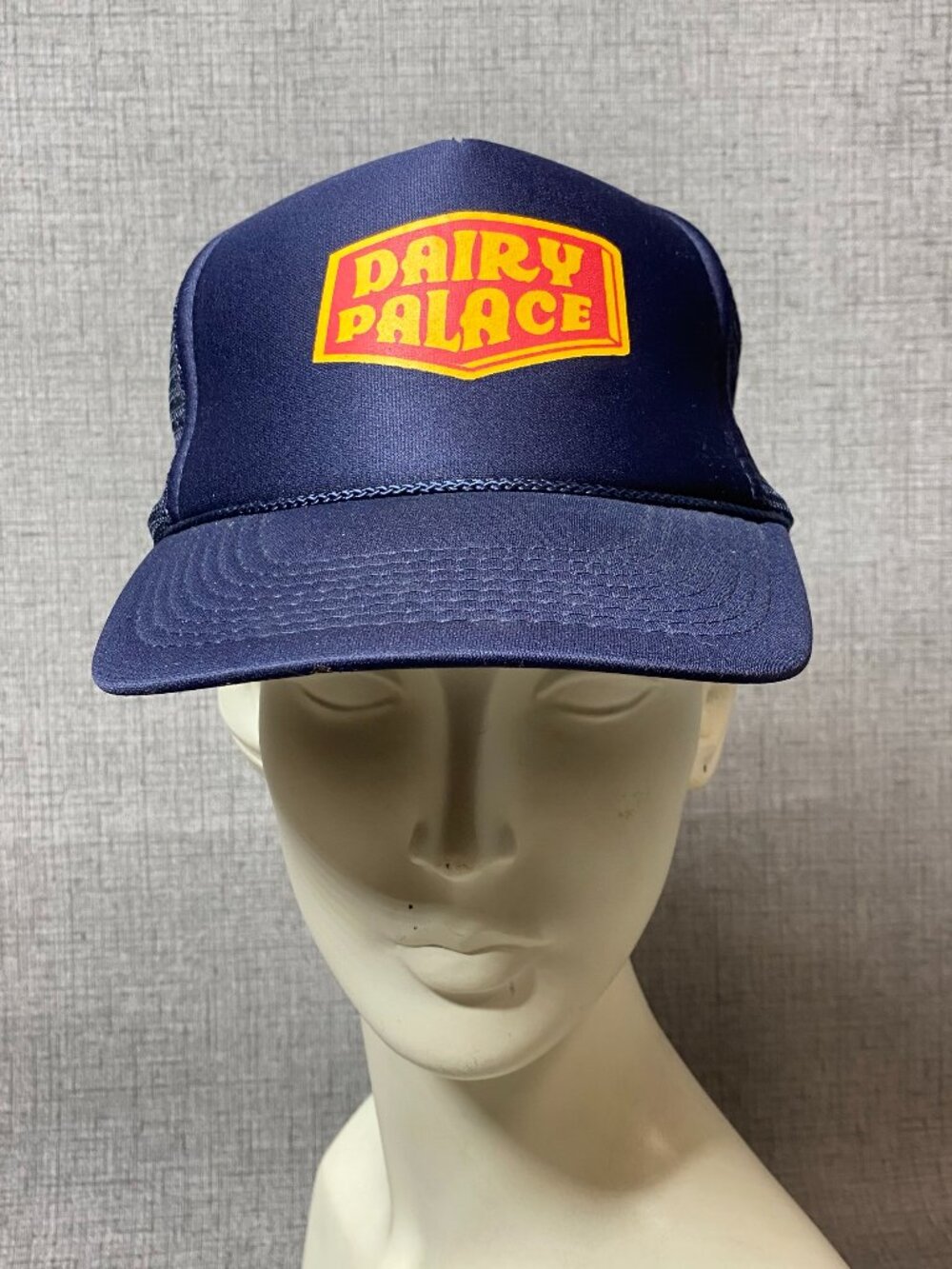 VINTAGE DAIRY TRUCKER HAT